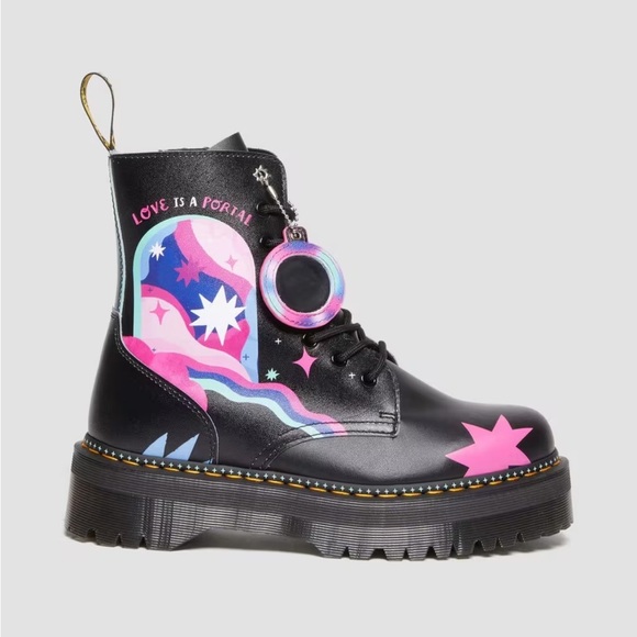 New! Dr Martens unisex Jadon boots Love is wise pride platforms. W-7, M-6. - Picture 2 of 11